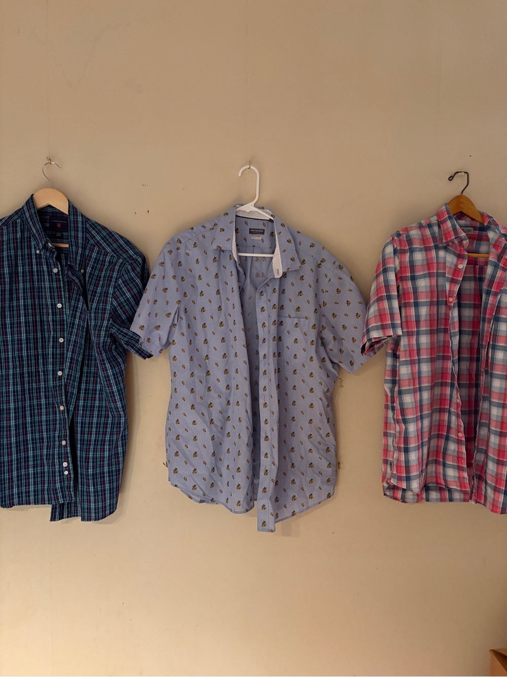 Saddlebred Light Blue Short-Sleeve Button-Down with Subtle Print